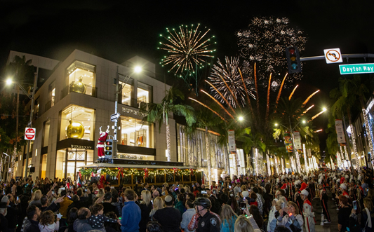 Rodeo Drive Holiday Lighting Celebration 2019 photo by Maya Myers courtesy of the Rodeo Drive Committee